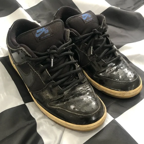 Beat pair of Nike SB Space Jam dunks sz 9.5 - Picture 1 of 9